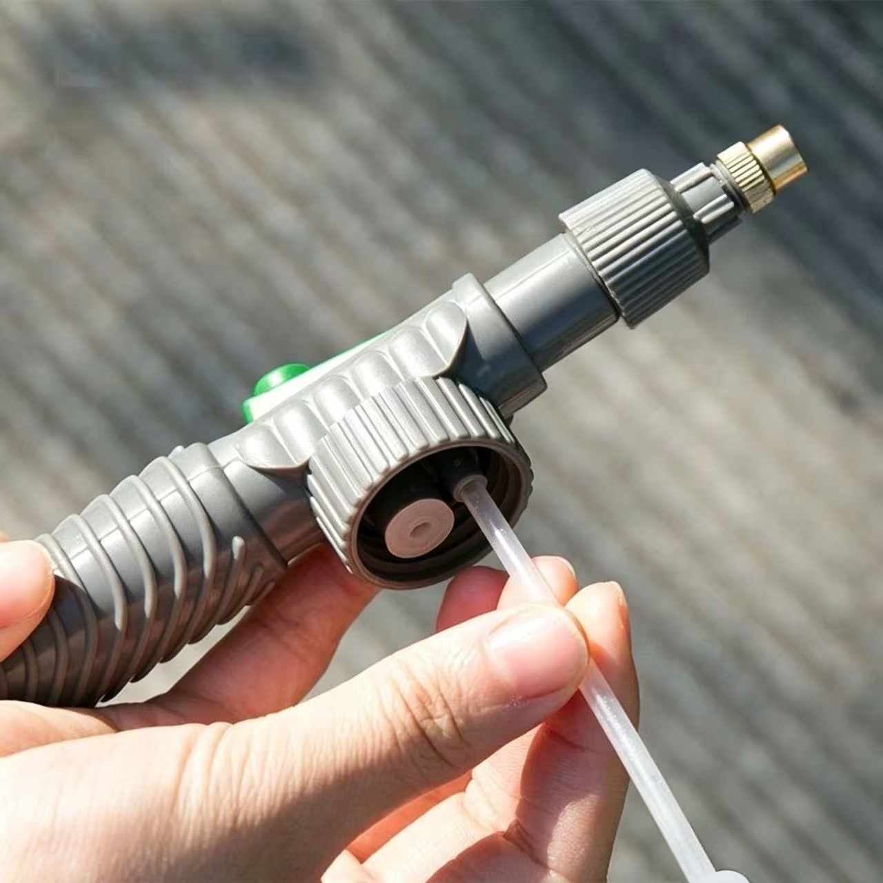 Universal Pull Type Coke Bottl - Sports Equipment Disinfectant Spray recension och pris
